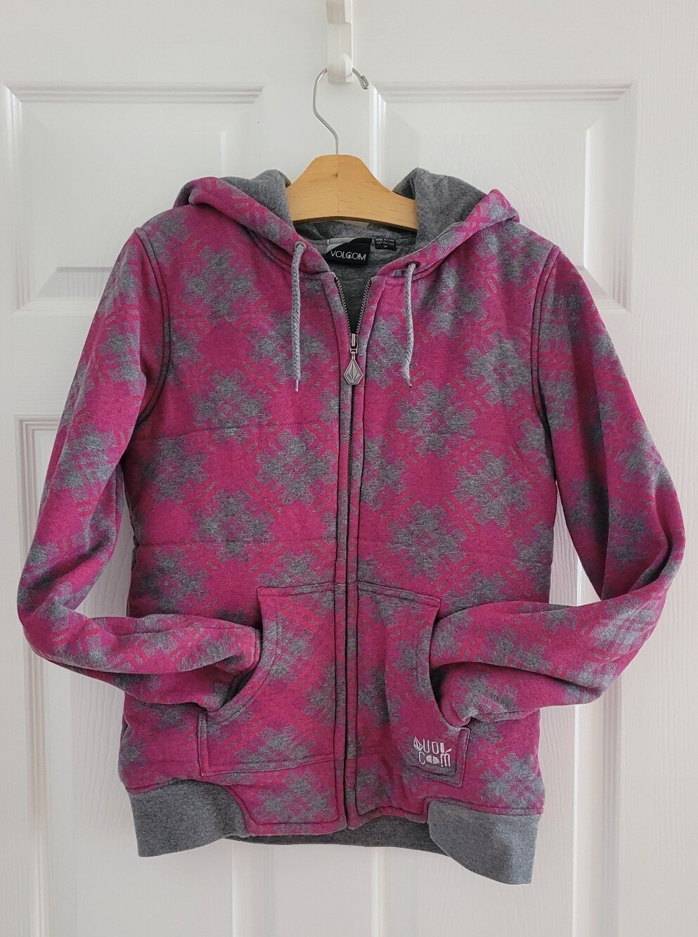 Volcom | Pink & Gray Quilted Zip-Up Hoodie